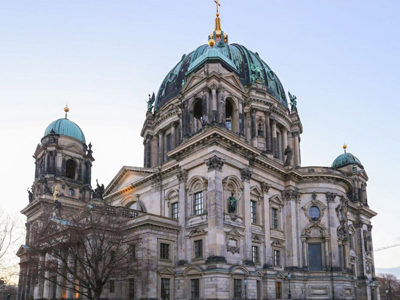 công trình kiến trúc châu âu nhà thờ lớn berlin